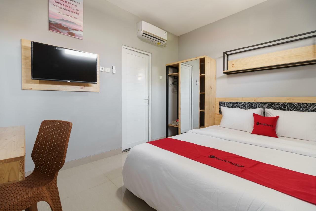 Reddoorz Near Plaza Atrium Senen Hotel Jakarta Luaran gambar